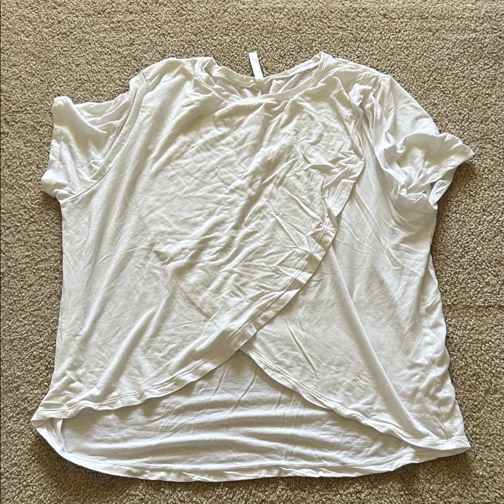 Fabletics White Short Sleeve Tee